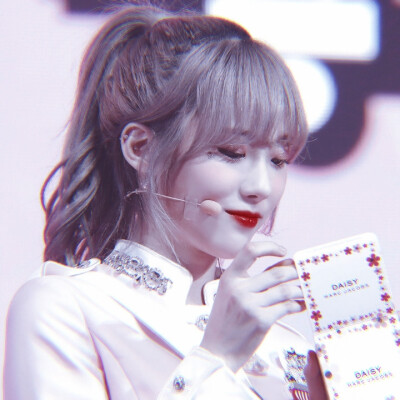 李LUDA
©️logo