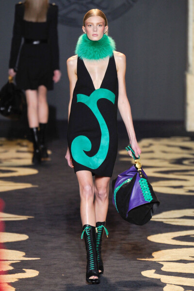 # Have a Couture Dream # , 蛇蝎美杜莎 （Versace Fall/Winter 2011 Milan Fashion Show ） ​