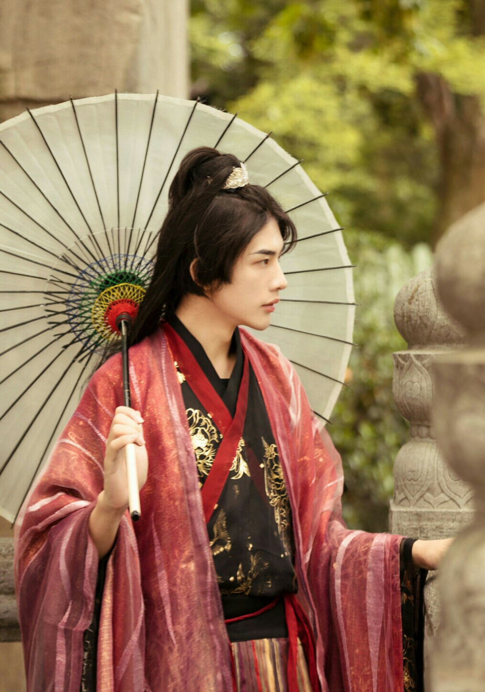 淡辉夕颜,公子如玉,是你执一把青伞,为我许下一世长安)古风汉服真人男