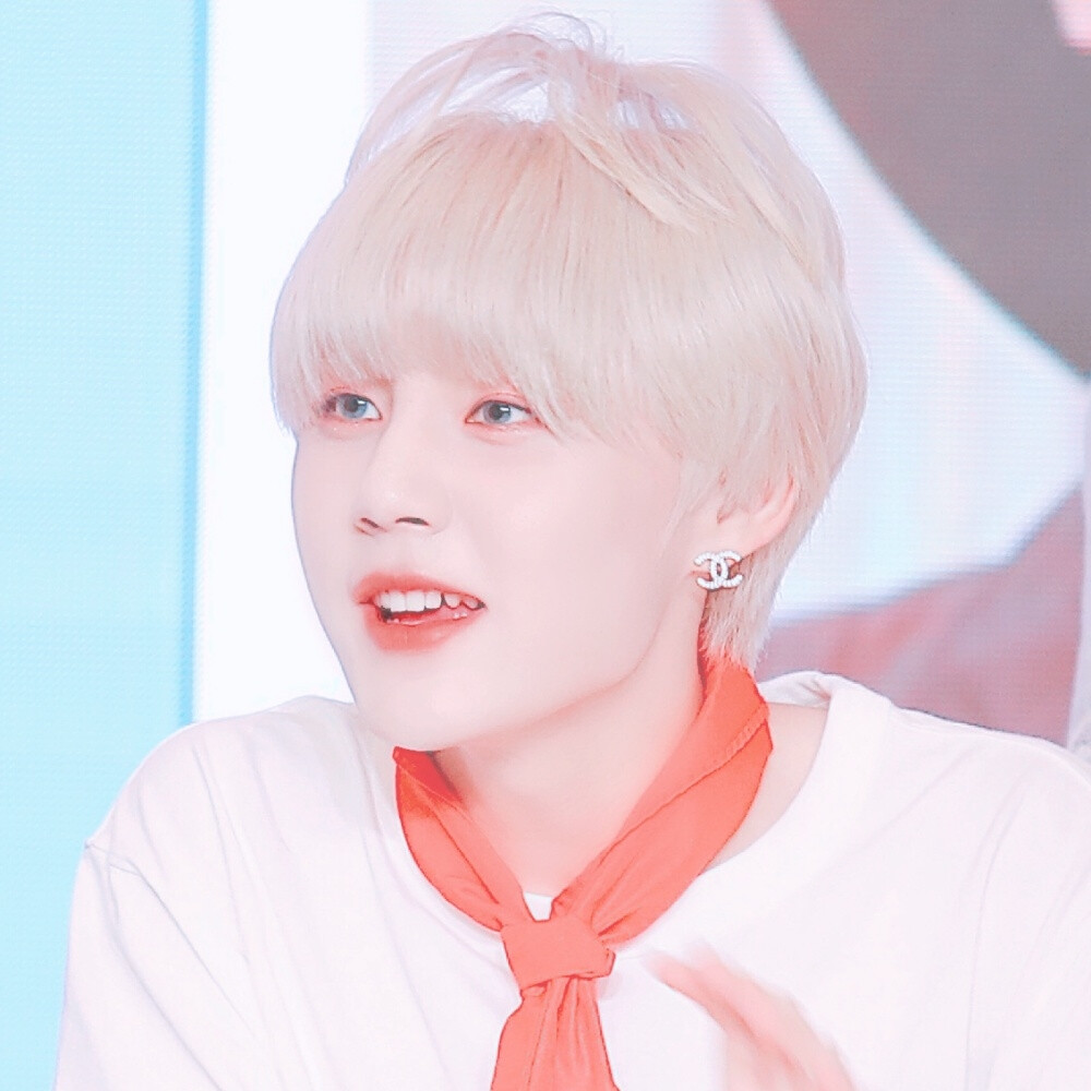 男爱豆头像|李权哲头像 二转注明猫辞奶奶