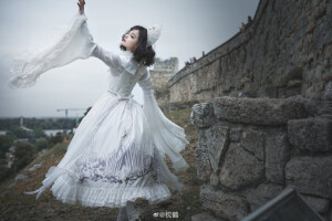 图源水印。谢安然。
小姐姐好看到哭泣