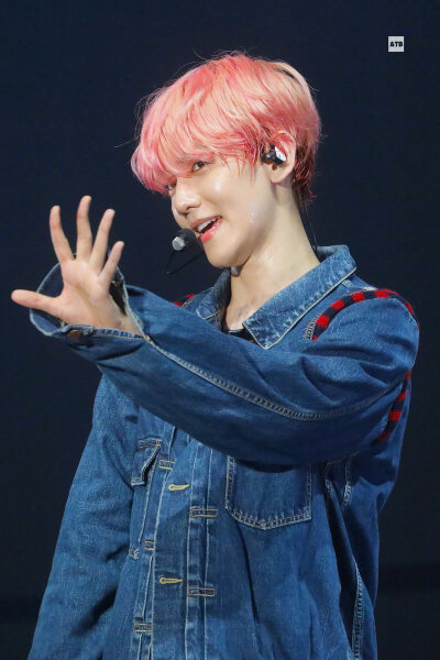 EXO 五巡首尔 边伯贤