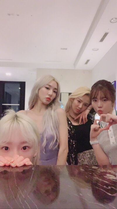 泰妍&Tiffany&孝渊&Sunny