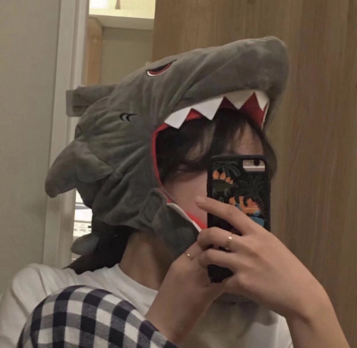 个性潮流简约超火女生头像原宿风超酷ins（侵删）