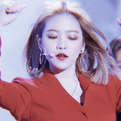 金艺琳
PetiteFleur_YR