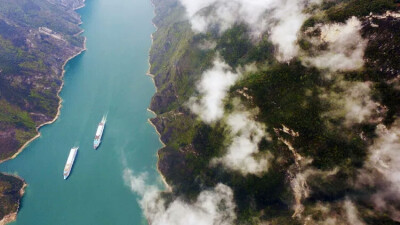 重庆奉节县长江三峡瞿塘峡一带