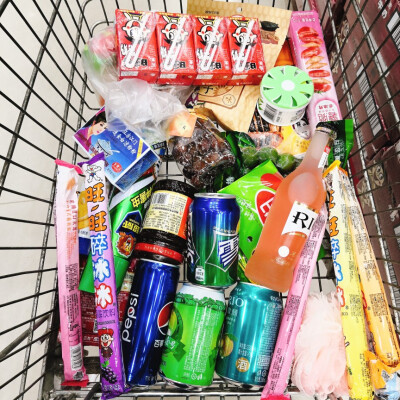 不吃零食会死星人