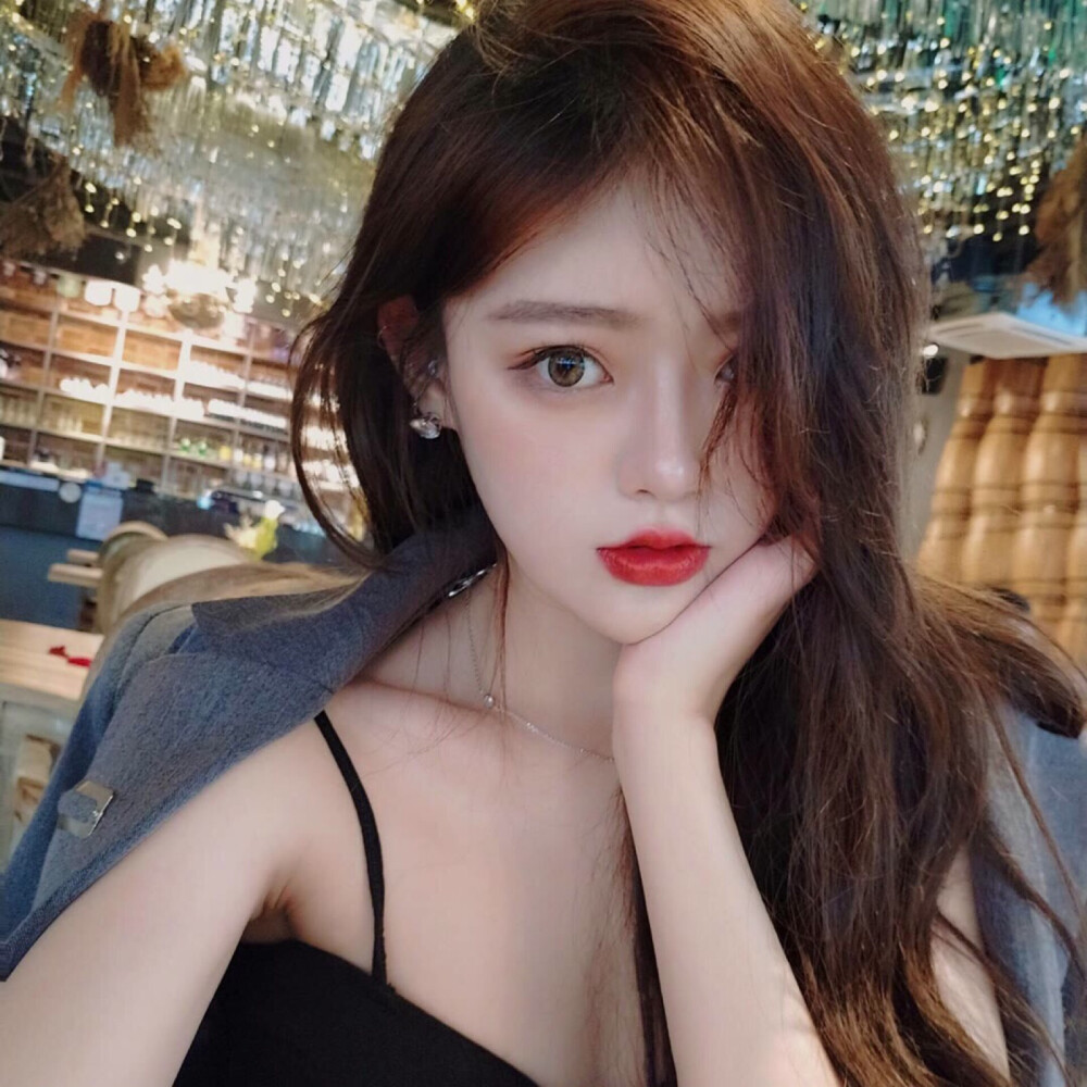女头 诗梦瑶
