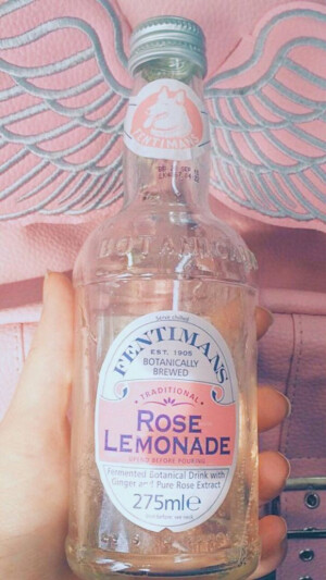 众生皆苦，唯有你是草莓味