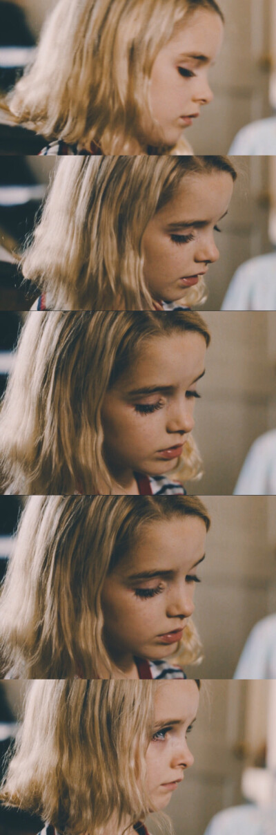 麦肯娜·格瑞丝（Mckenna Grace）。
出自《天才少女》。
自制。