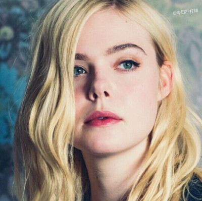 ©今日不打烊 女头
@ElleFanning