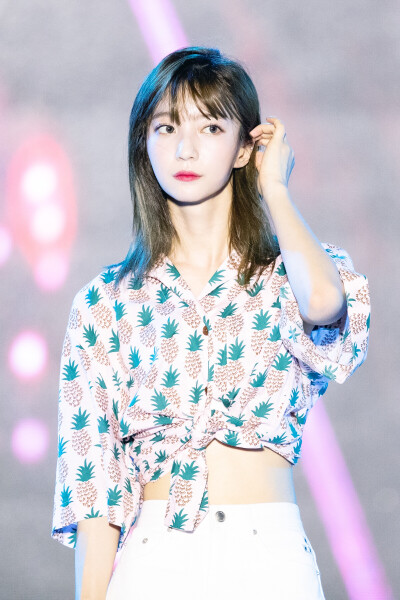 Oh My Girl Binnie 裴有彬