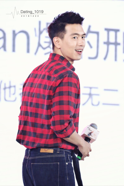 李现 深圳 HONDA V-GO发布会
cr.Dating_1019 | 李现