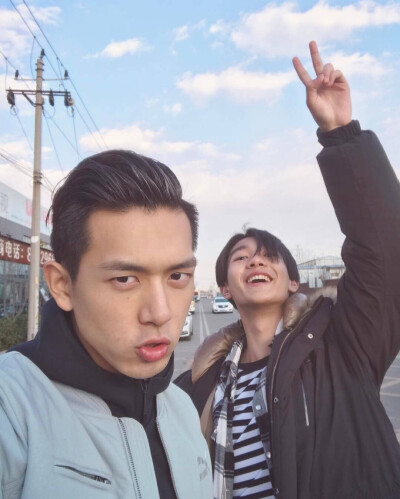 李现脚臭我好爱