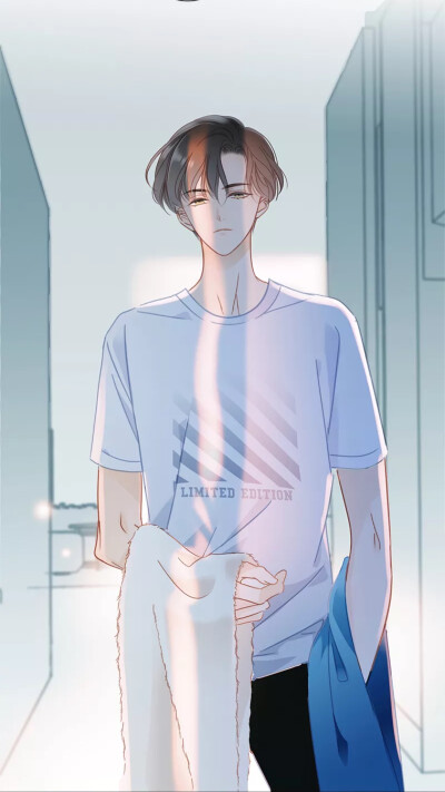 自截壁纸。
1st Kiss。