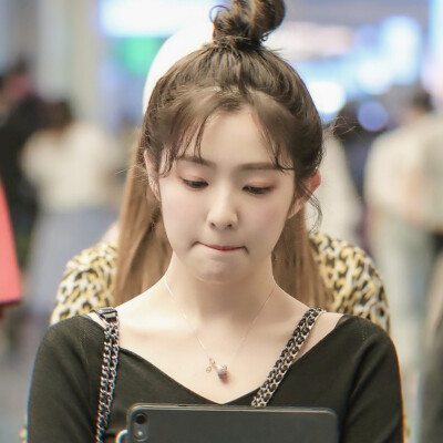 wendy/joy/艾琳/王怡人/小樱花/金智秀
有什么喜欢的爱豆可以评论在下面