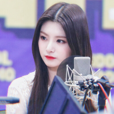 wendy/joy/艾琳/王怡人/小樱花/金智秀
有什么喜欢的爱豆可以评论在下面