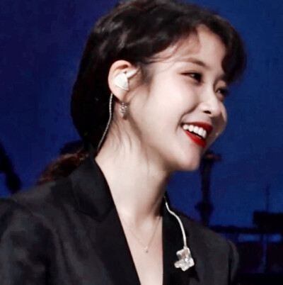 IU 原截宋嘉言