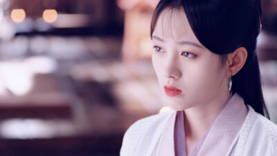 鞠婧祎.韩芸汐。