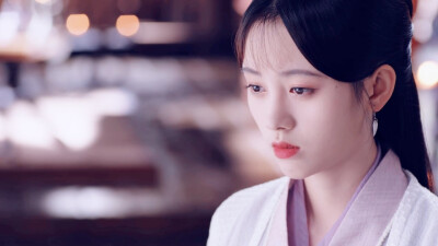 鞠婧祎.韩芸汐。