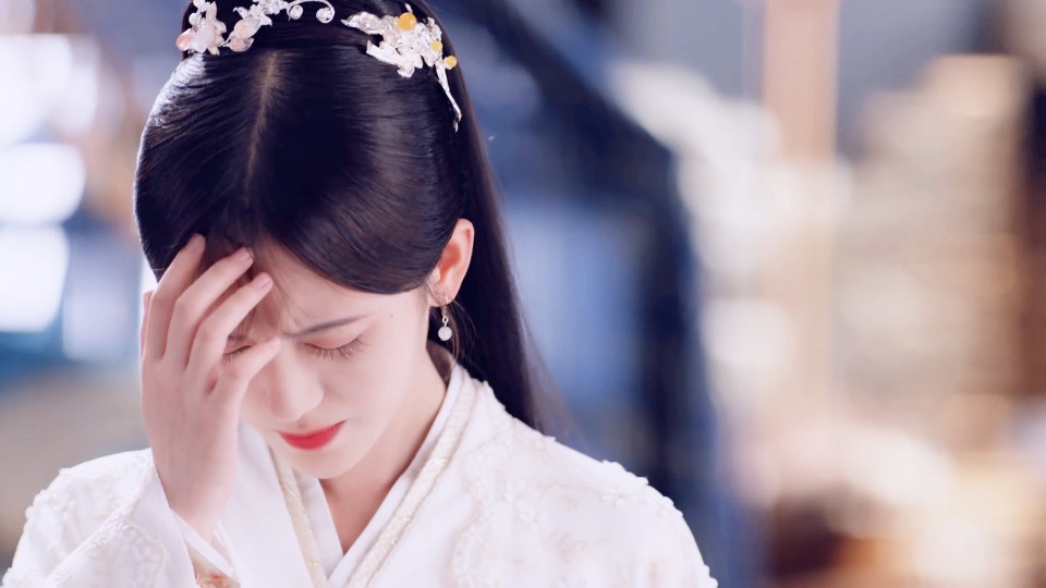 鞠婧祎.韩芸汐。