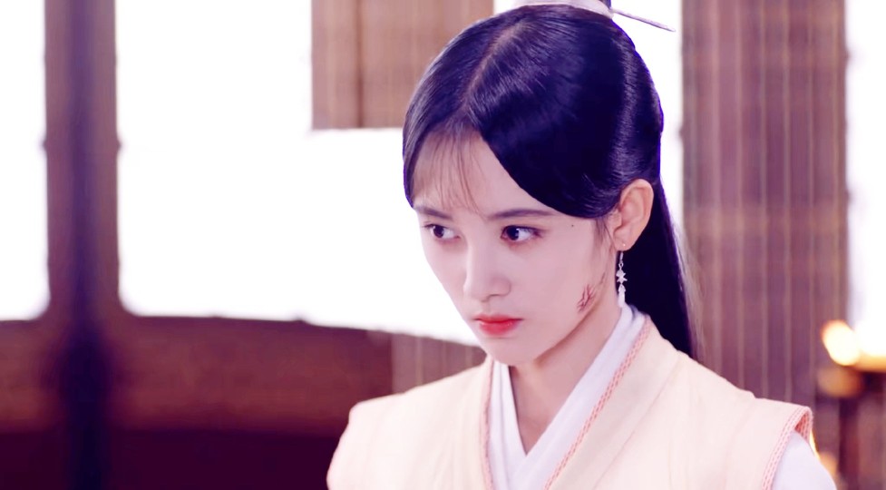 鞠婧祎.韩芸汐。