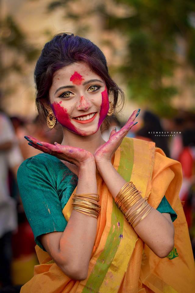 印度胡里节女孩图片