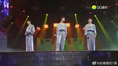 TFBOYS
六周年快乐