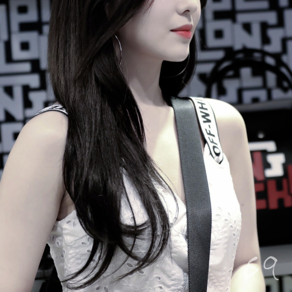 申弃。二传经允许。
©BAEBAE_329