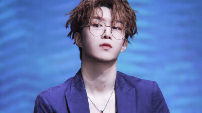 橙光素材范丞丞
®dt程点星