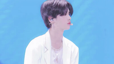 橙光素材黄明昊
®dt程点星