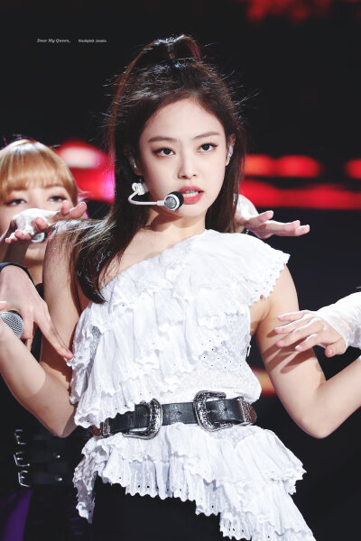 Jennie可二改
©Dear my Queen