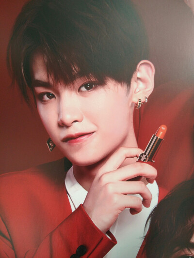 黄明昊