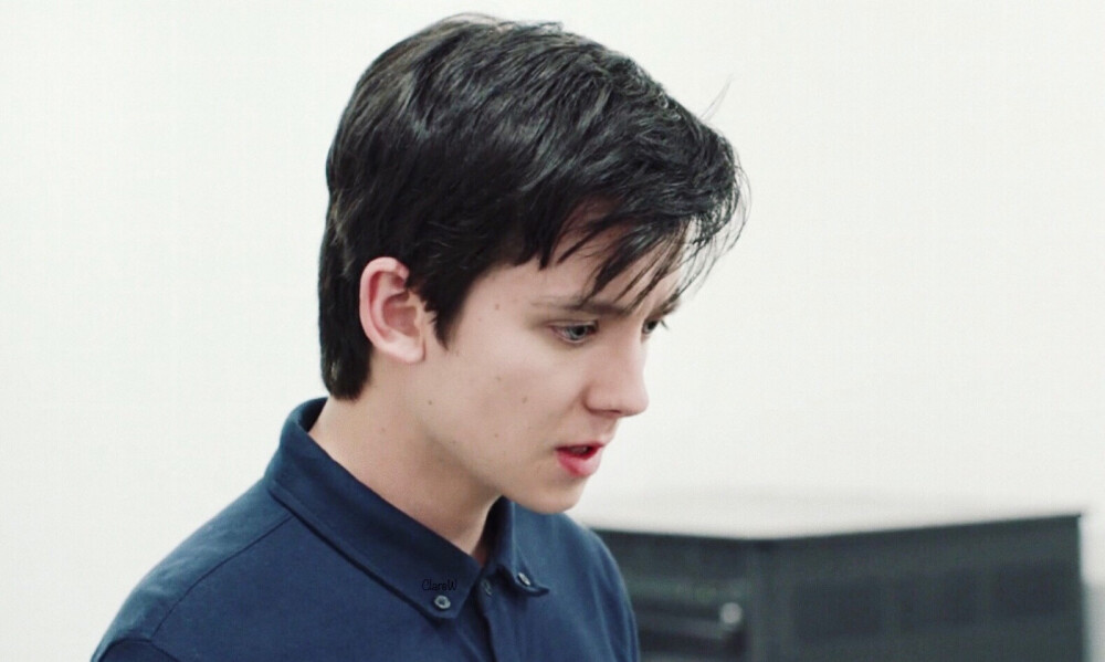 Asa Butterfield 