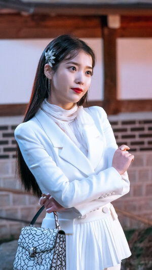 李智恩     Iu