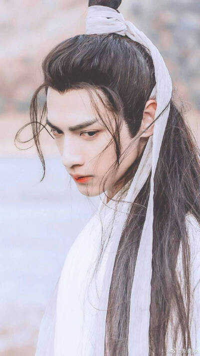 润玉
图源微博润玉超话♡