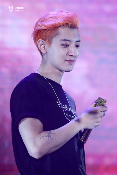 朴灿烈超话 ❤️ #朴灿烈持帅行凶# 【Caramel_Brulee】【高清】190811 The EXplOration in Hong Kong D2 