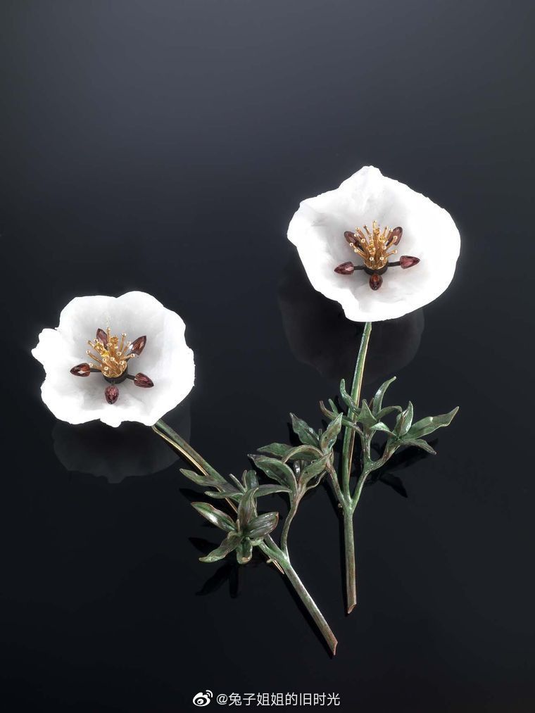 Luz Camino 花朵珠宝