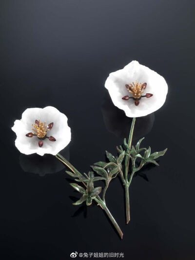 Luz Camino 花朵珠宝