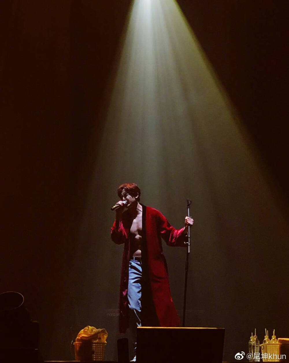 nichkhun♡
尼坤♡