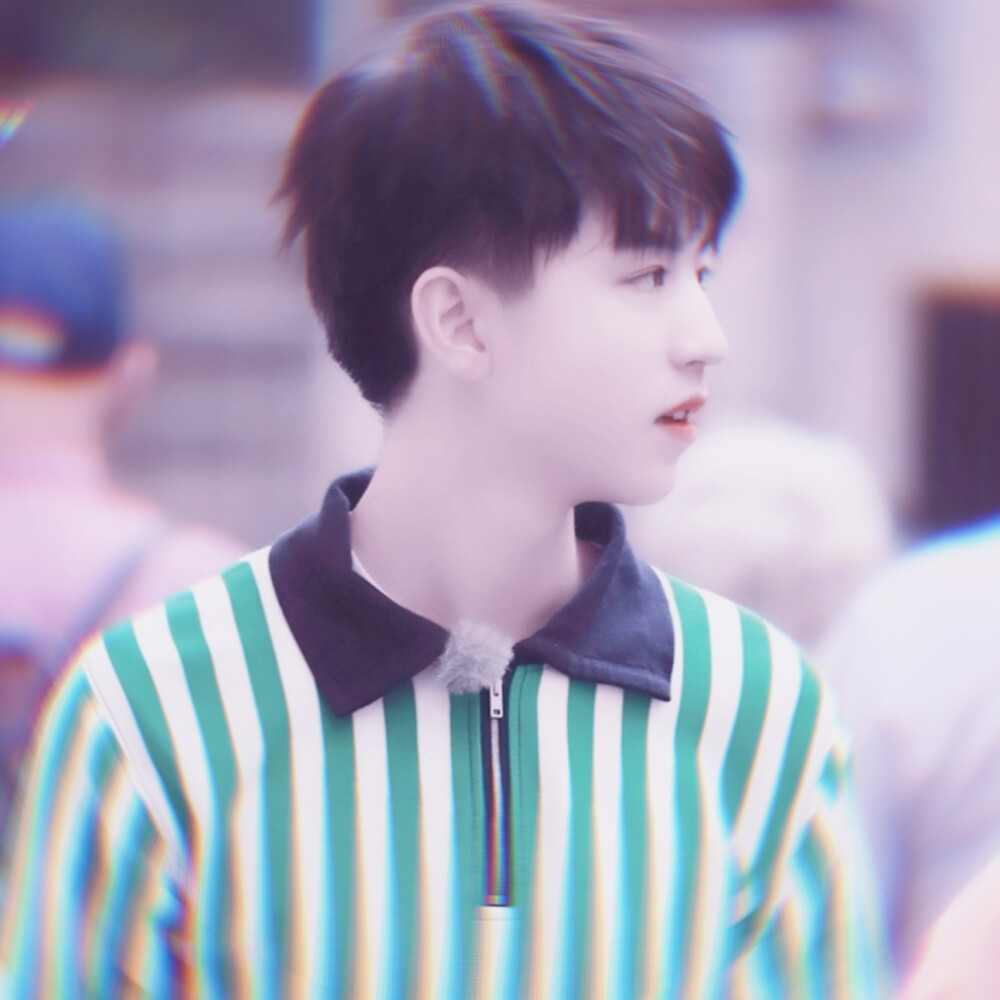 二传注明堆糖沈虞书
原截:Chaser0921_王俊凯个站