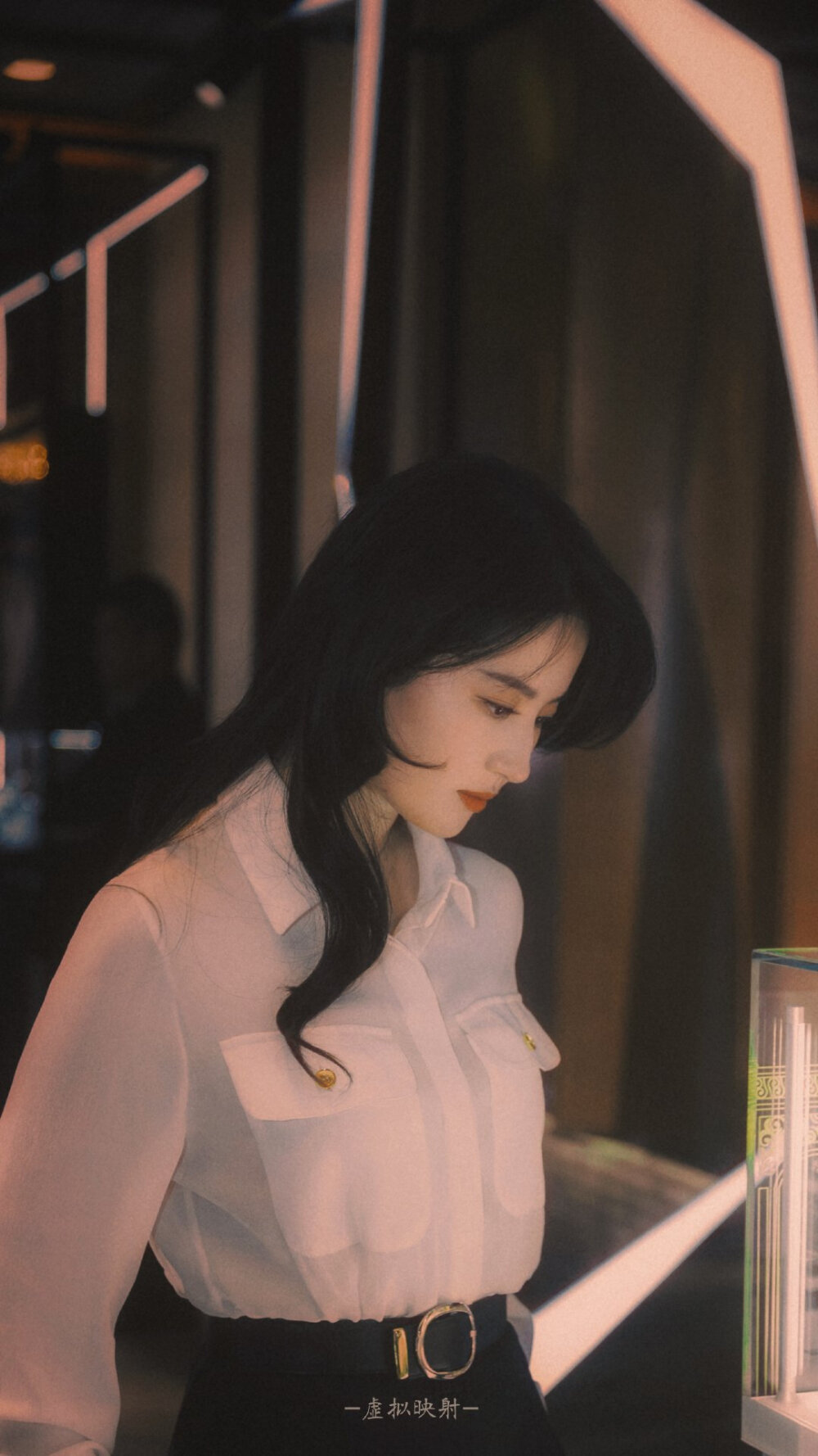 【明星】#刘亦菲 港风复古时尚风格，真的是神仙姐姐啦