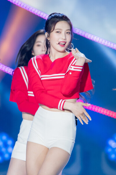 red velvet red favor 白干妈 joy 朴秀荣