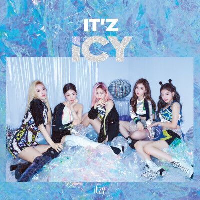 ICY团体预告照
ITZY 黄礼志 LIA 申留真 李彩领 申有娜