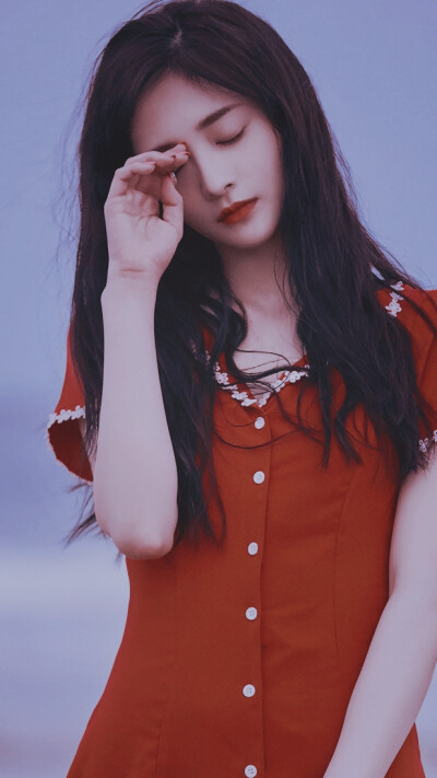 温执欢/周洁琼.