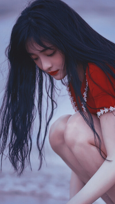 温执欢/周洁琼.