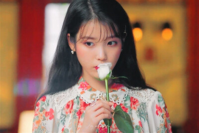 满月社长 ☽⋆ ​|IU 德鲁纳酒店
cr.Pink_MyEun