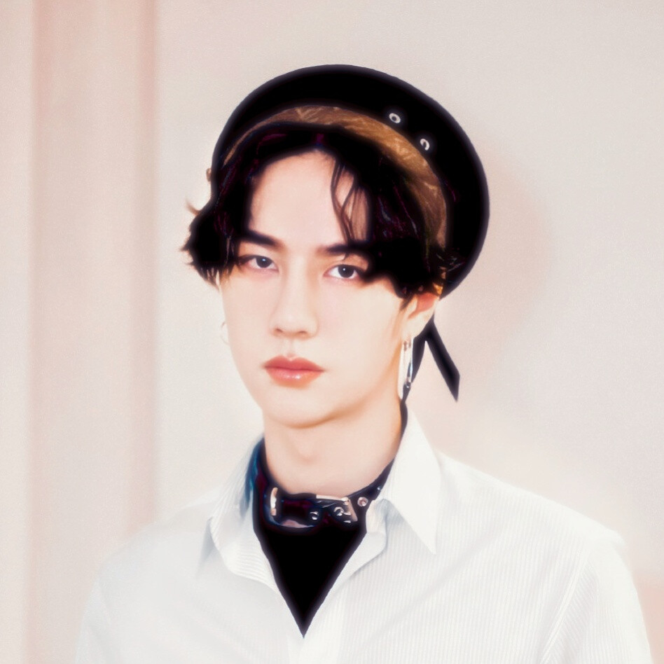 王一博头像。拿图点赞。二传标明dt赵嘉懿