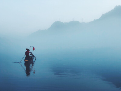 地点：郴州·东江湖
拍摄：iPhone x
by Lennie Lam
