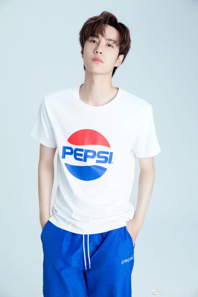 2018-7-17 20:05 夏天当然要百事可乐乐乐乐乐！#Pepsi X gxg jeans#只为博你一乐。7月18日-7月20日，我在#天猫欢聚日# http://t.cn/Rgi4epp @天猫@聚划算@gxg-jeans潮汇 ​​​